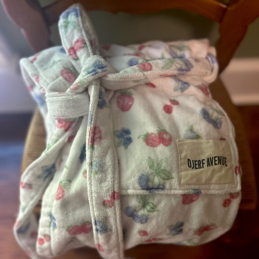 Djerf Avenue Summer Berries Robe